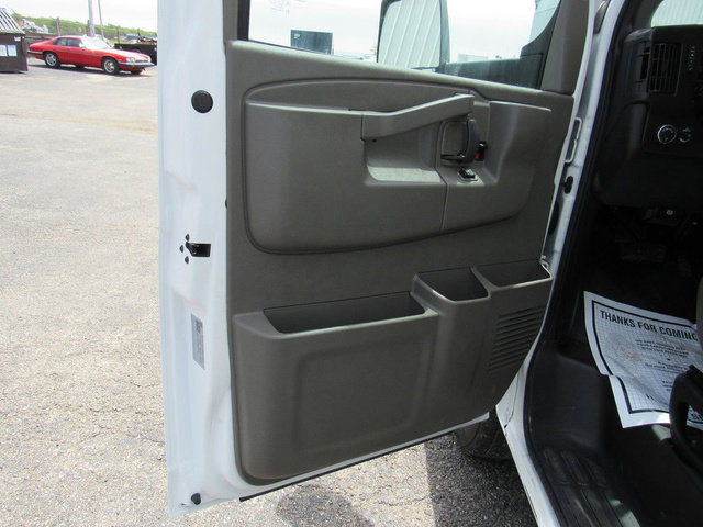 Used 2024 Chevrolet Express 3500 w/ Power Convenience Package RWD image 23