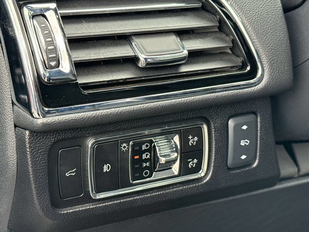 Used 2024 Lincoln Navigator Reserve AWD/4WD image 29