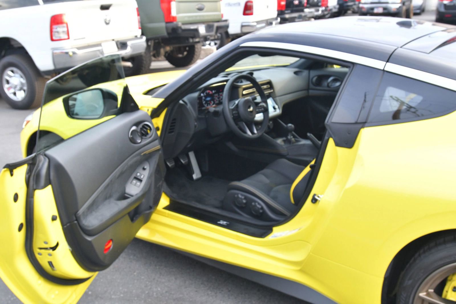 Used 2023 Nissan Z w/ Floor Mat Package (L93) image 14