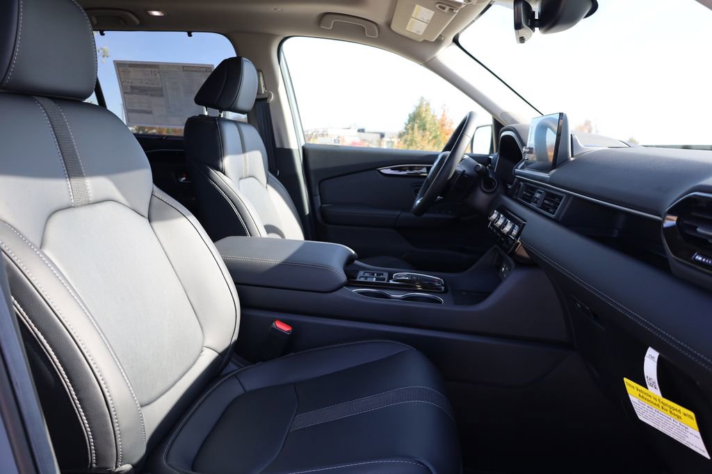 New 2025 Honda Pilot Touring image 37