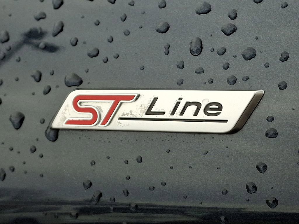 Used 2023 Ford Explorer ST-Line image 32