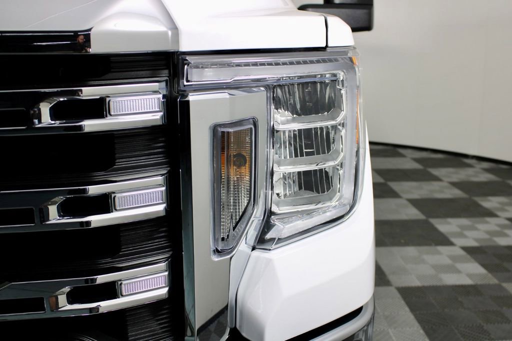 Used 2023 GMC Sierra 3500 SLE w/ SLE Convenience Package image 3