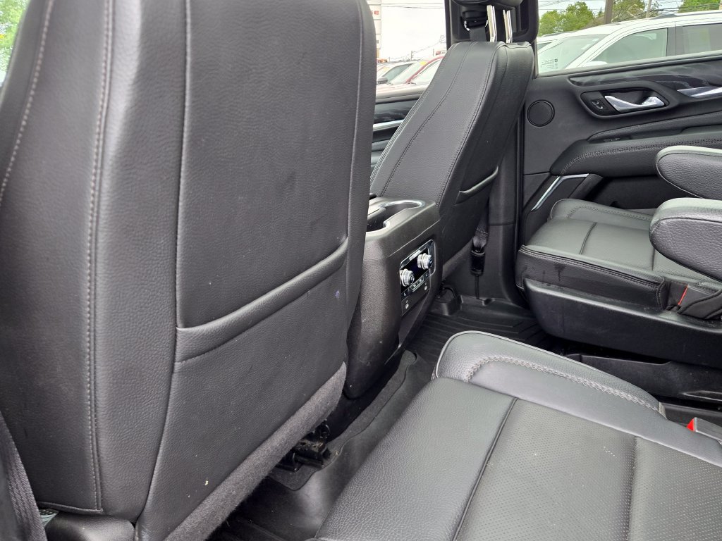 Used 2023 GMC Yukon XL Denali AWD/4WD image 17