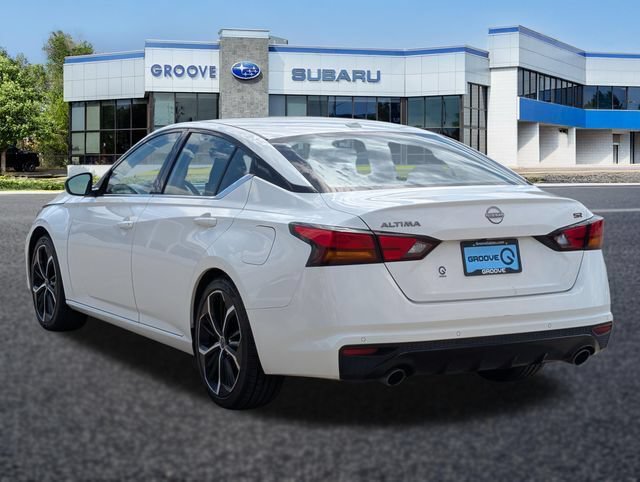 Used 2024 Nissan Altima 2.5 SR FWD image 3