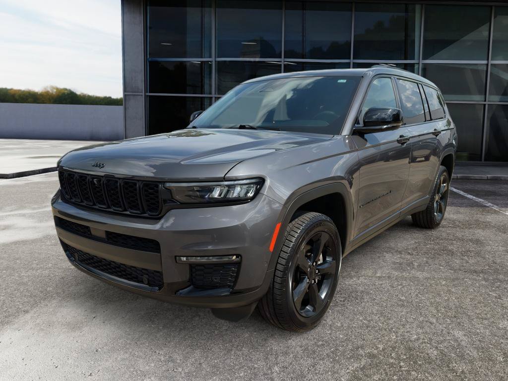 Used 2024 Jeep Grand Cherokee L Limited w/ Luxury Tech Group II RWD image 3