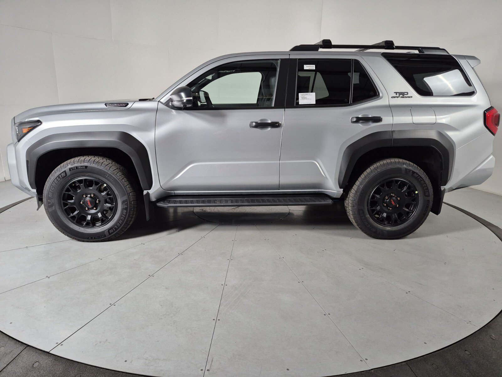 New 2026 Toyota 4Runner Limited AWD/4WD image 2