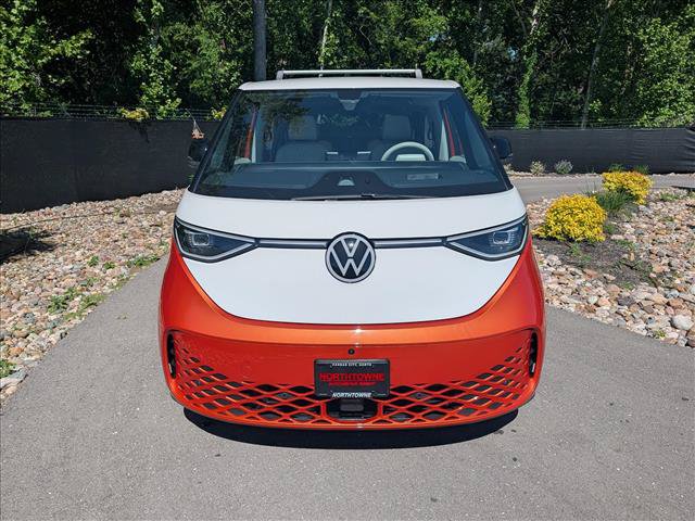 Used 2025 Volkswagen ID. Buzz Pro S Plus AWD/4WD image 8