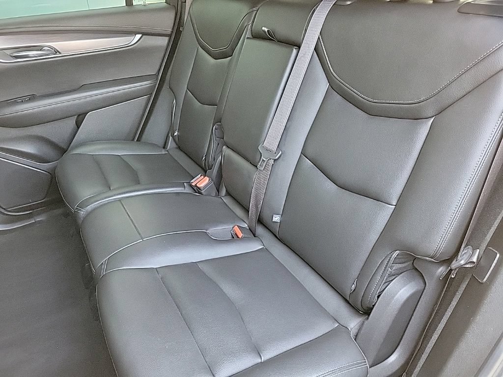 Used 2024 Cadillac XT6 Luxury AWD/4WD image 12