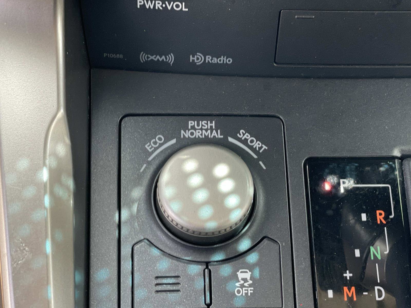 Used 2015 Lexus NX 200t FWD w/ Luxury Package image 11