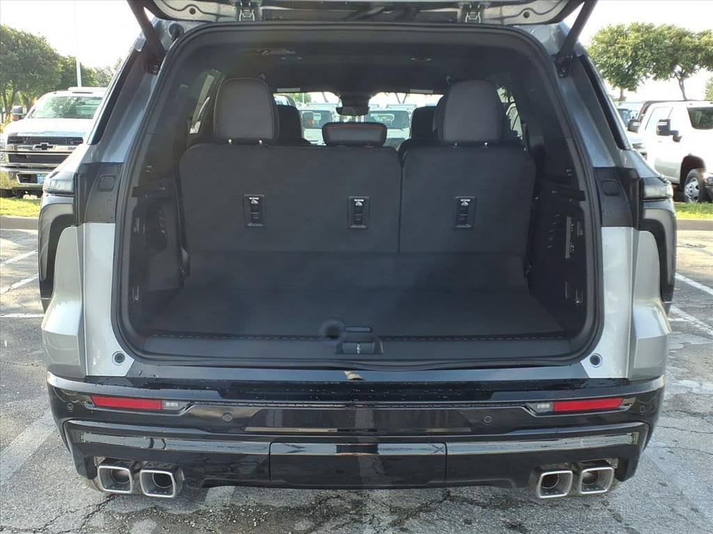 New 2026 Chevrolet Traverse RS FWD image 12