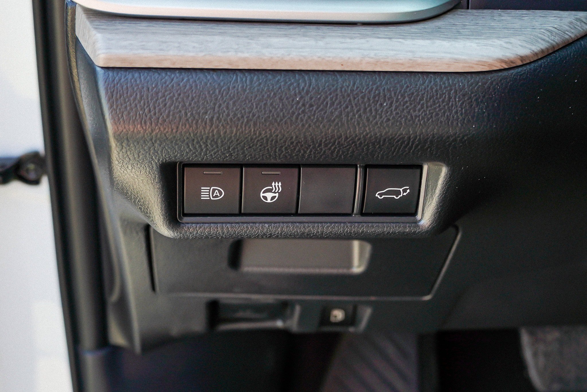 Certified 2025 Toyota Grand Highlander AWD image 19