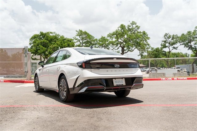 New 2025 Hyundai Sonata SEL image 4