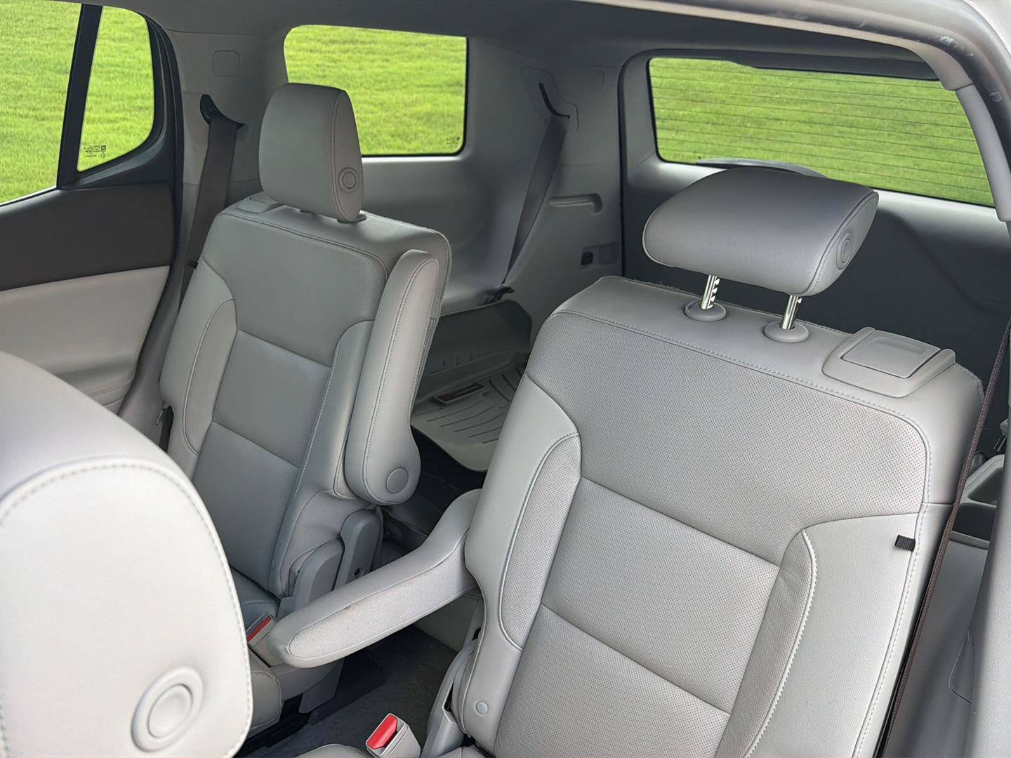 Used 2019 GMC Acadia SLT FWD image 33