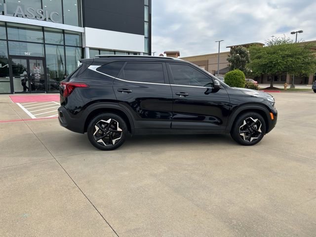 Used 2024 Kia Seltos EX FWD image 14