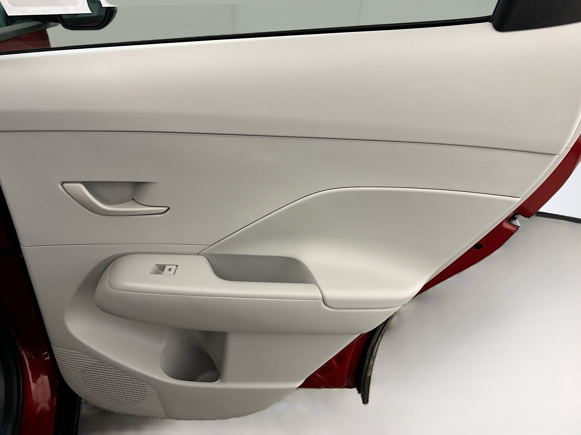 Used 2025 Hyundai Kona SEL image 31