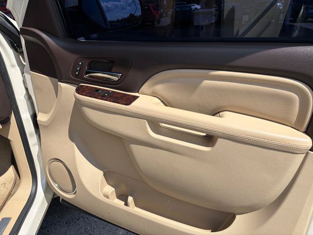Used 2013 GMC Yukon Denali AWD/4WD image 13