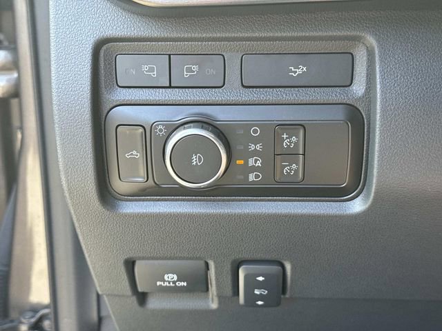 Used 2023 Ford F350 Lariat w/ Snow Plow/Camper Package image 16