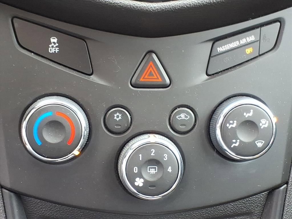 Used 2016 Chevrolet Trax LS w/ LPO, Cargo Package FWD image 15