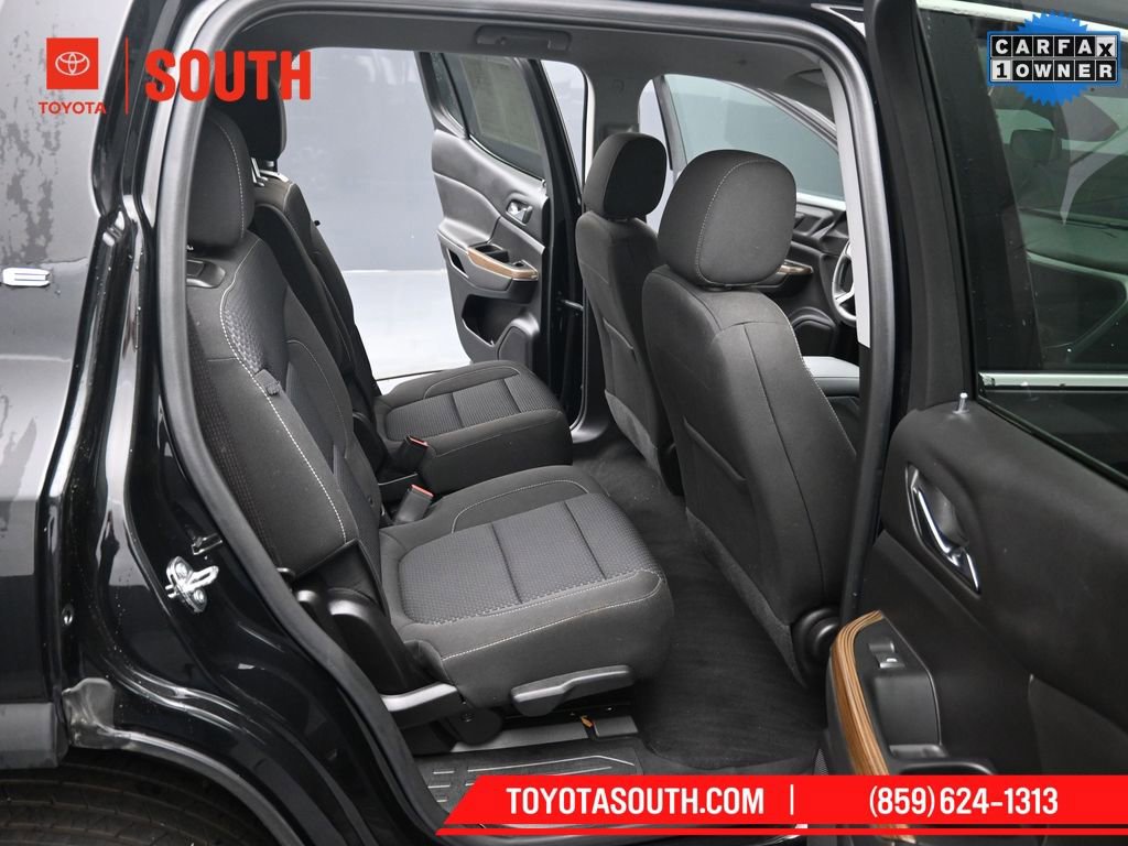 Used 2023 GMC Acadia SLE w/ Driver Convenience Package image 30