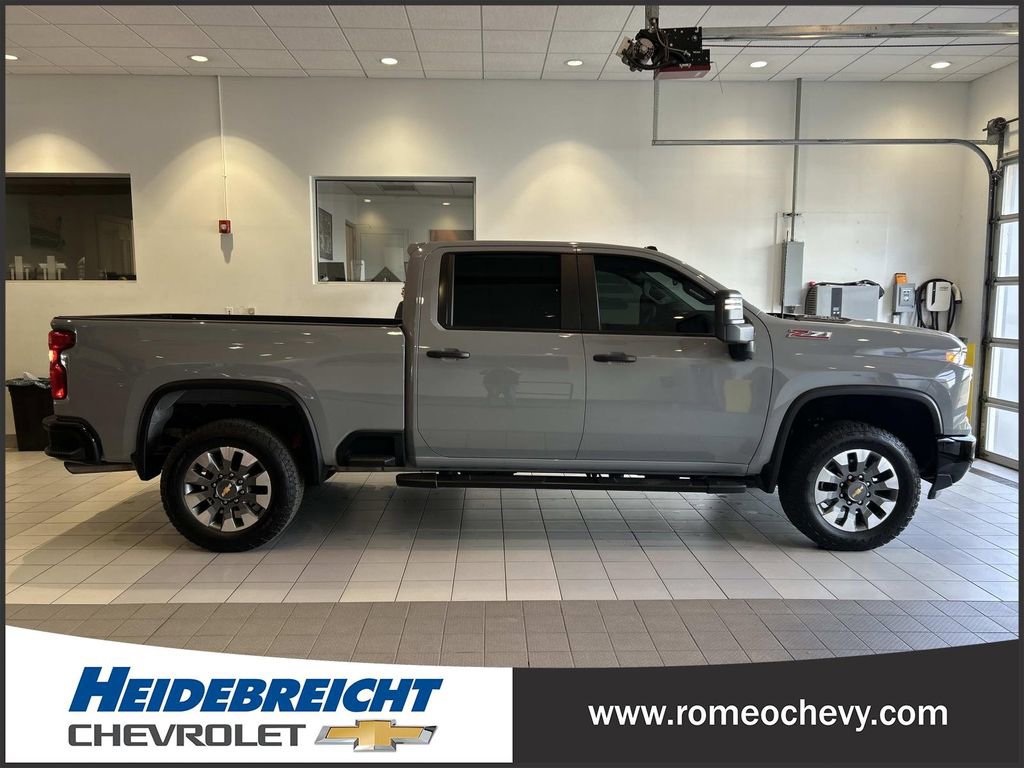 Used 2025 Chevrolet Silverado 2500 Custom w/ Custom Convenience Package AWD/4WD image 2