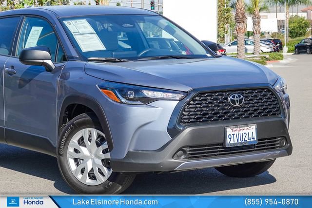 Used 2025 Toyota Corolla Cross L image 2