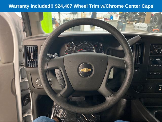 Used 2019 Chevrolet Express 2500 LT w/ LT Preferred Equipment Group image 18