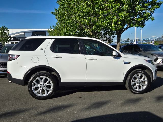 Used 2018 Land Rover Discovery Sport HSE image 3