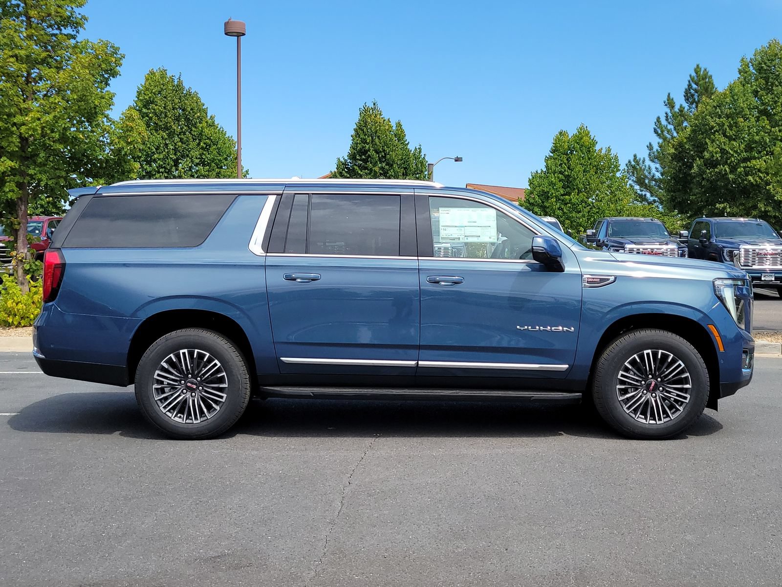 New 2026 GMC Yukon XL Elevation w/ Elevation Premium Package AWD/4WD image 2