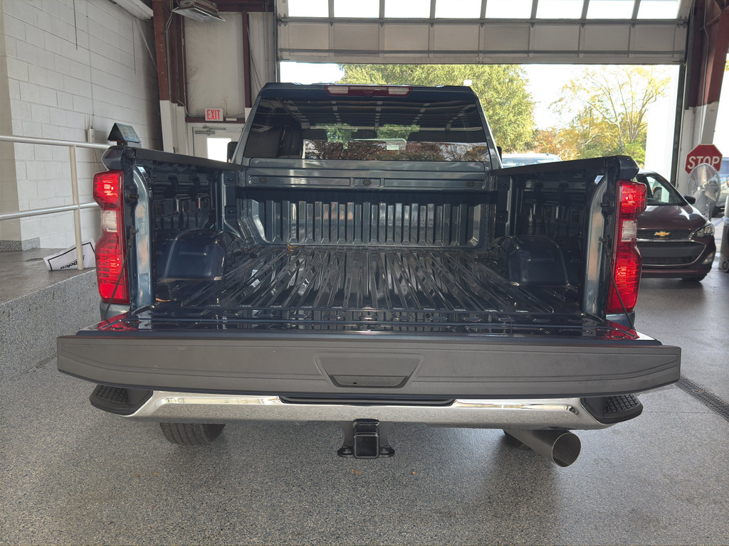 Used 2025 Chevrolet Silverado 2500 LT w/ Safety Package image 7