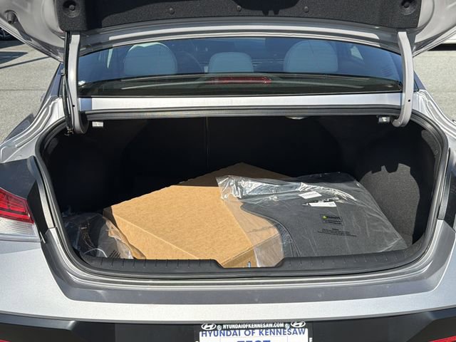 New 2026 Hyundai Elantra Limited image 18