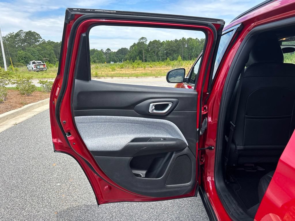 Used 2024 Jeep Compass Latitude AWD/4WD image 51