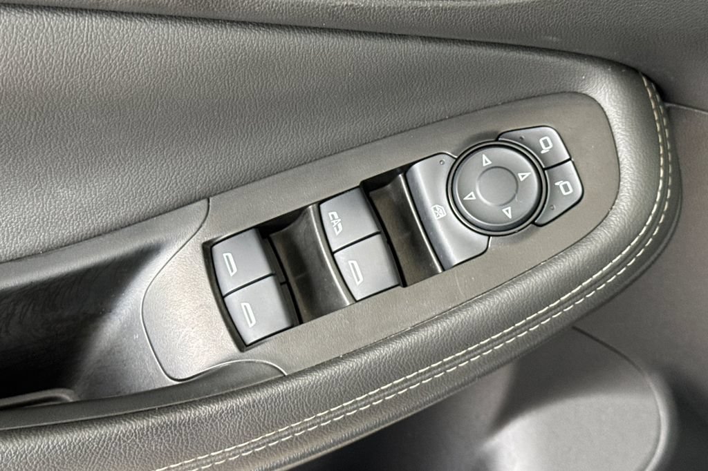 Used 2024 Buick Encore GX Sport Touring w/ Advanced Technology Package FWD image 15