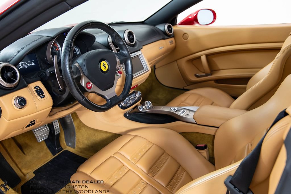 Used 2010 Ferrari California RWD image 4