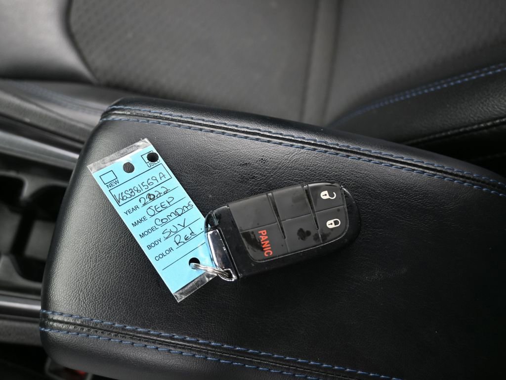 Used 2022 Jeep Compass Latitude image 18