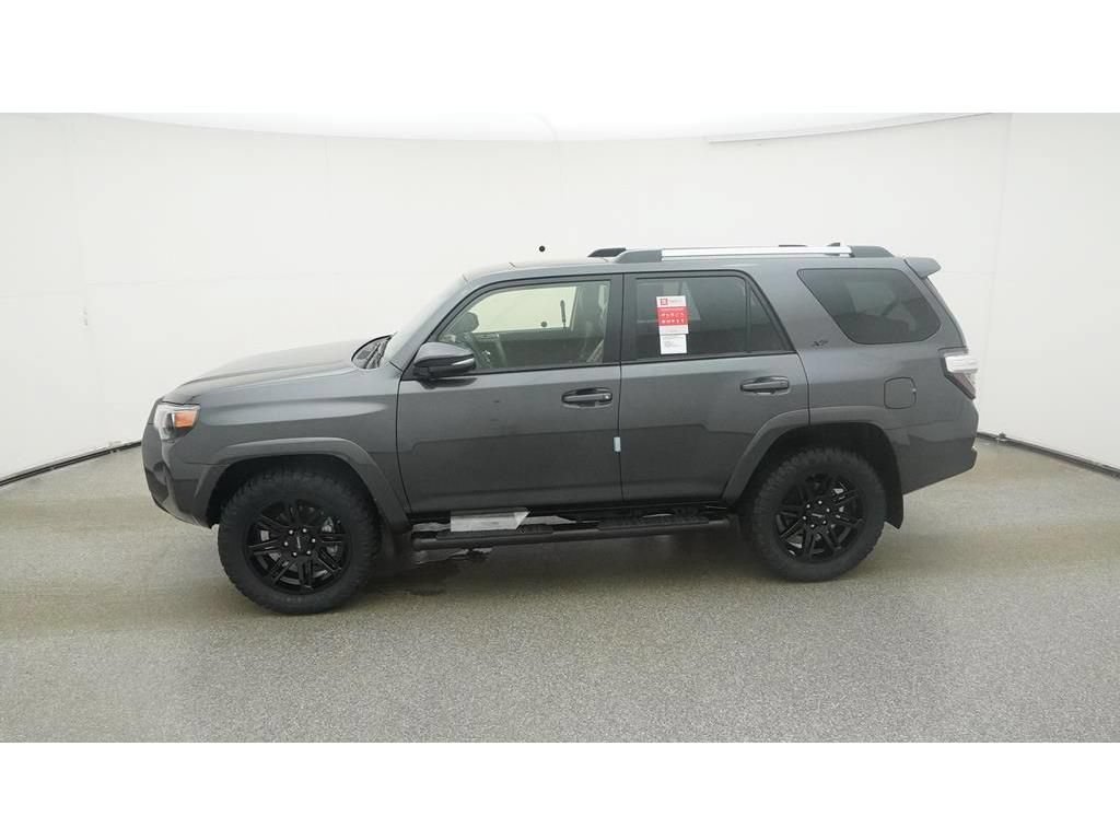 New 2023 Toyota 4Runner SR5 Premium w/ Moonroof Package AWD/4WD image 3