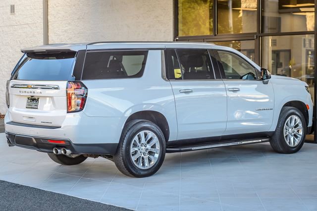 Used 2023 Chevrolet Suburban Premier image 9