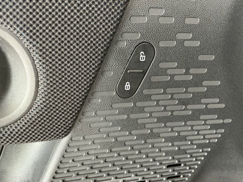 Certified 2025 MINI Cooper S image 22