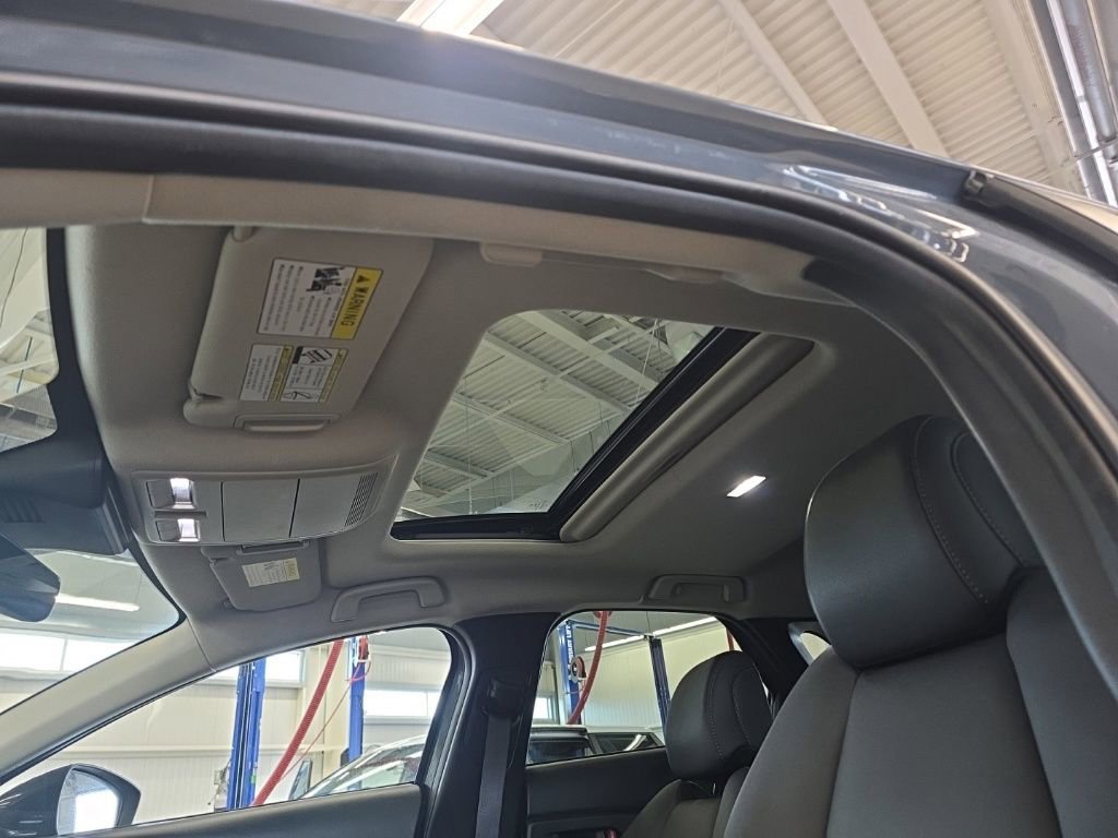 Used 2021 MAZDA CX-30 AWD 2.5 Turbo S image 12