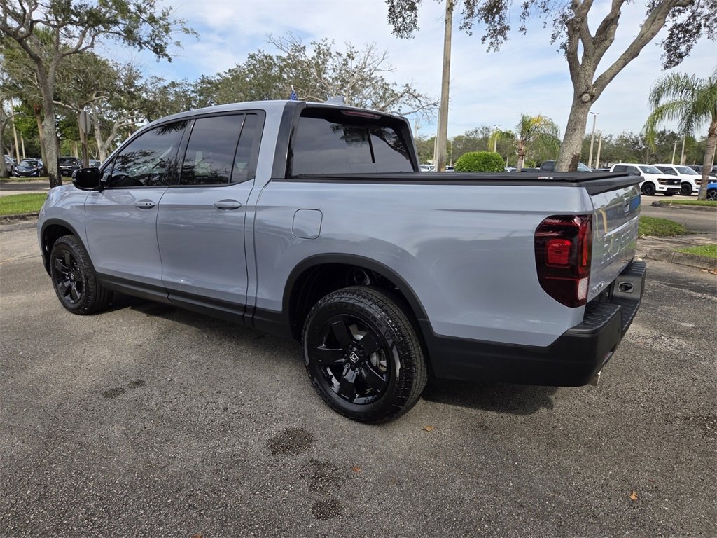 Used 2025 Honda Ridgeline Black Edition image 7
