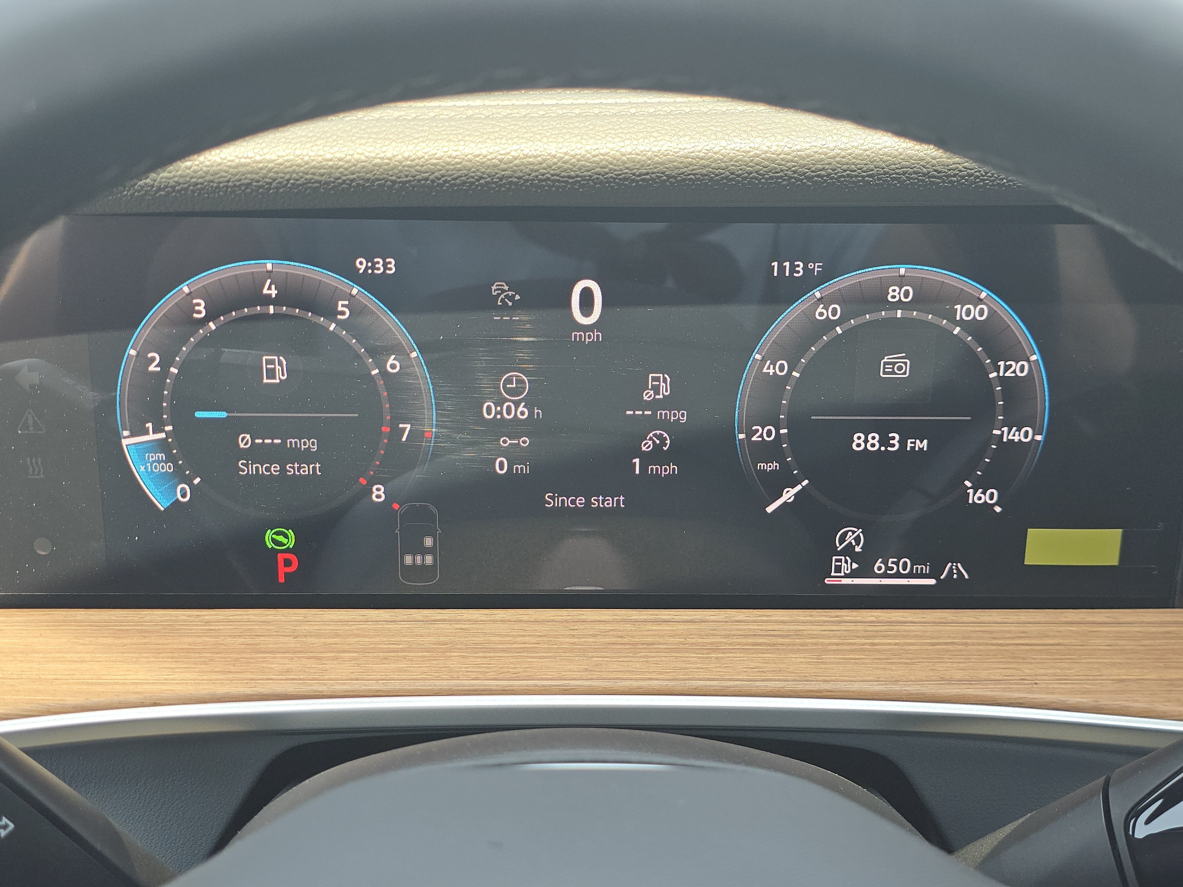 New 2026 Volkswagen Tiguan SEL R-Line AWD/4WD image 26