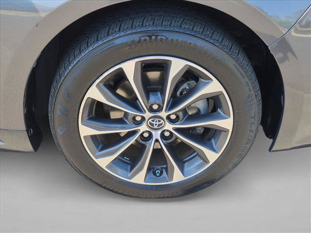 Used 2018 Toyota Avalon XLE FWD image 23