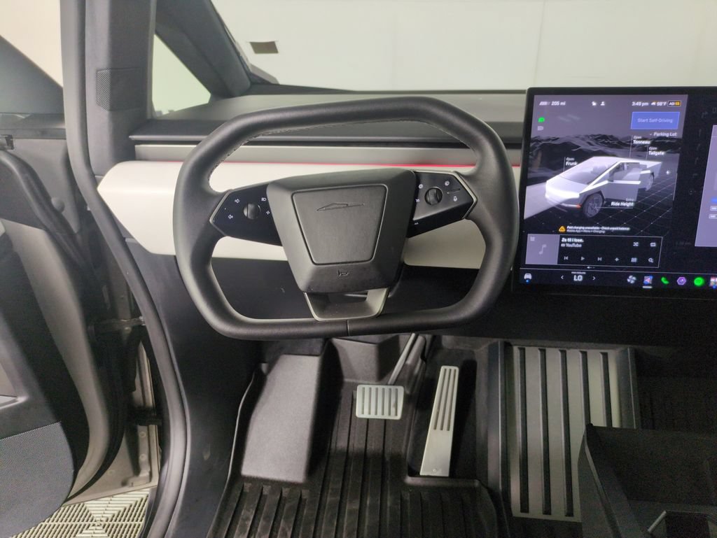 Used 2024 Tesla Cybertruck AWD Crew Cab image 15
