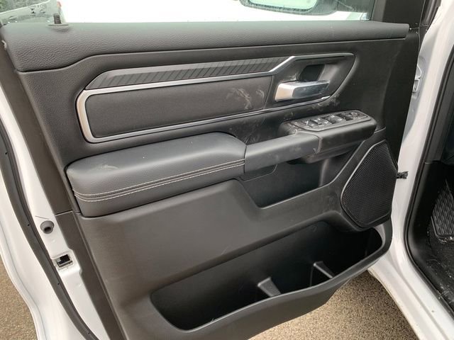 New 2026 RAM 1500 4x4 Crew Cab image 15