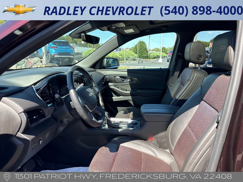 Used 2023 Chevrolet Traverse High Country w/ LPO, Cargo Package AWD/4WD image 3