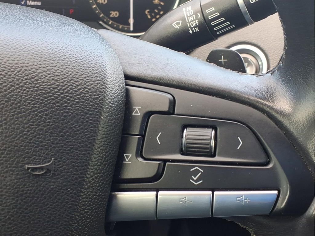 Used 2020 Cadillac XT4 Luxury image 25