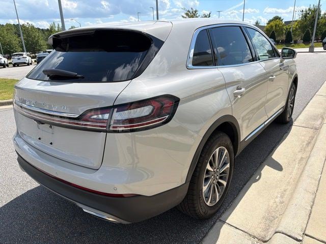 Used 2023 Lincoln Nautilus Reserve AWD/4WD image 5