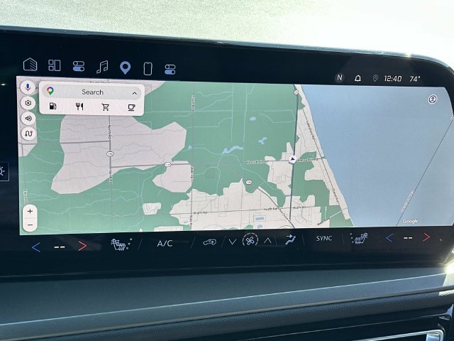 Certified 2025 Chevrolet Traverse LT FWD image 13