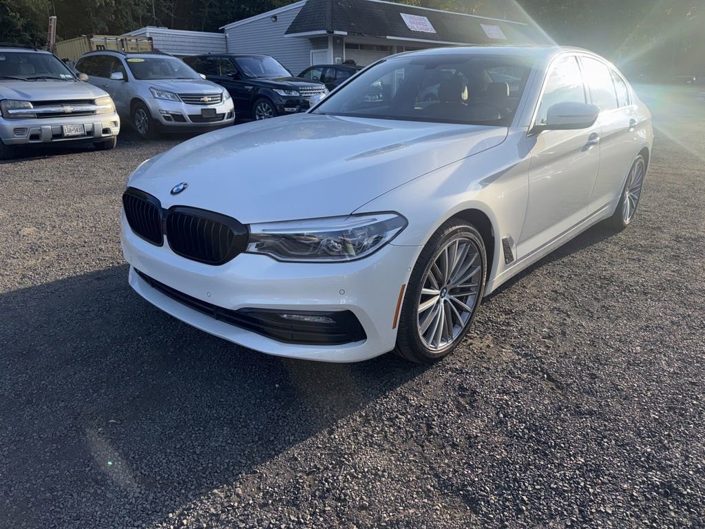 Used 2017 BMW 540i xDrive image 2
