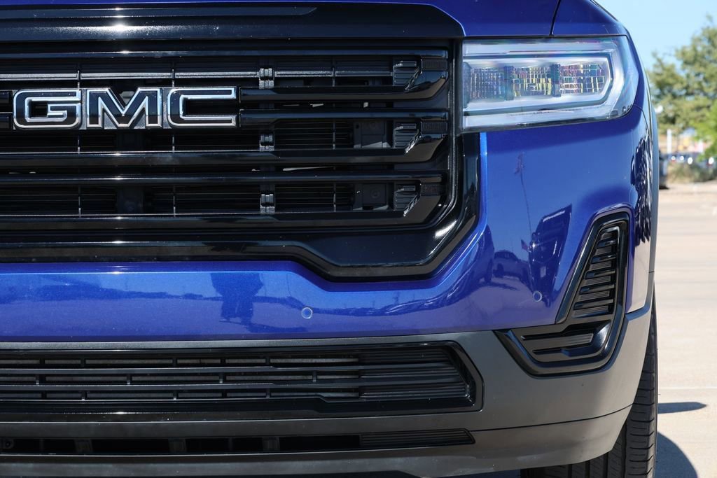 Used 2023 GMC Acadia SLE w/ Driver Convenience Package image 6
