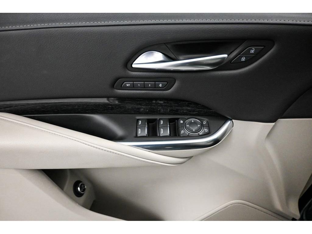 Certified 2022 Cadillac XT4 Premium Luxury w/ Enhanced Visibility Package AWD/4WD image 31
